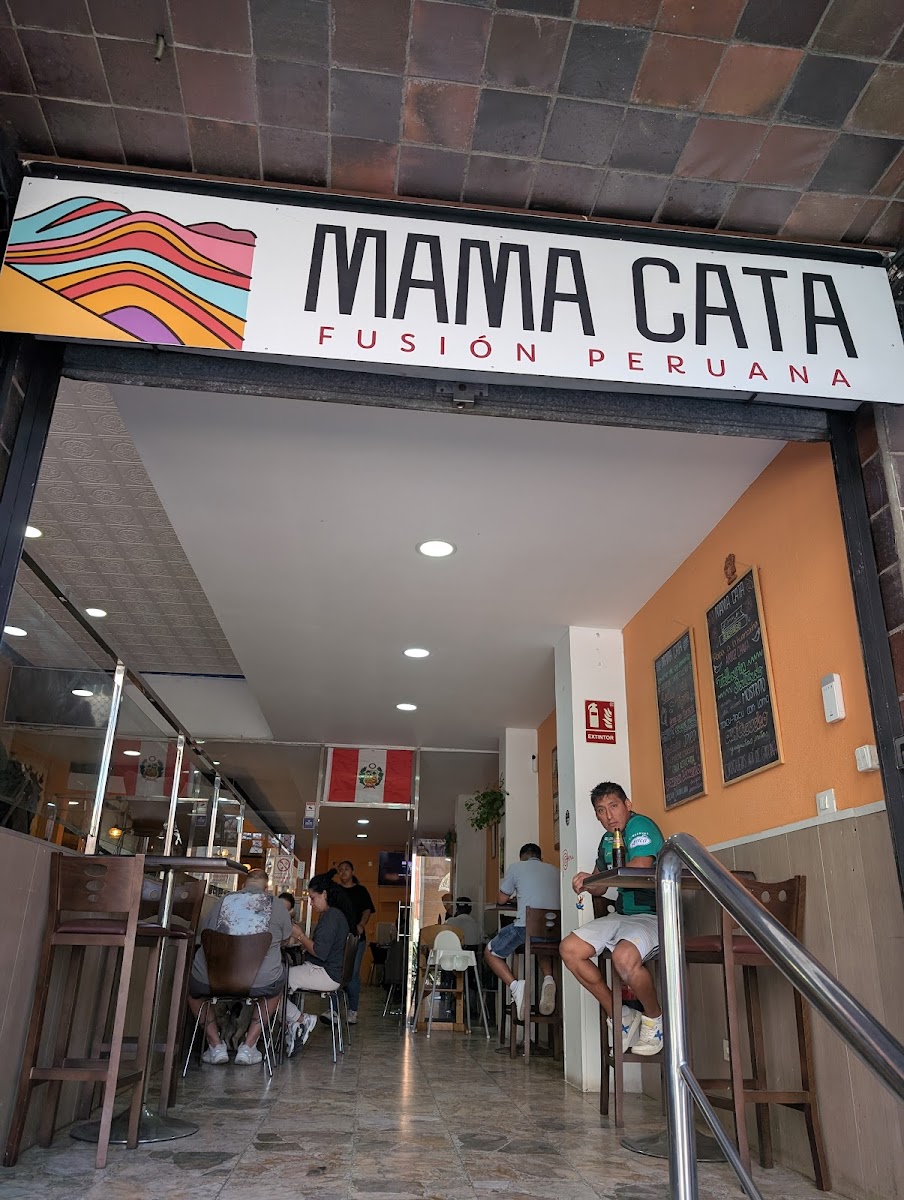 MAMA CATA