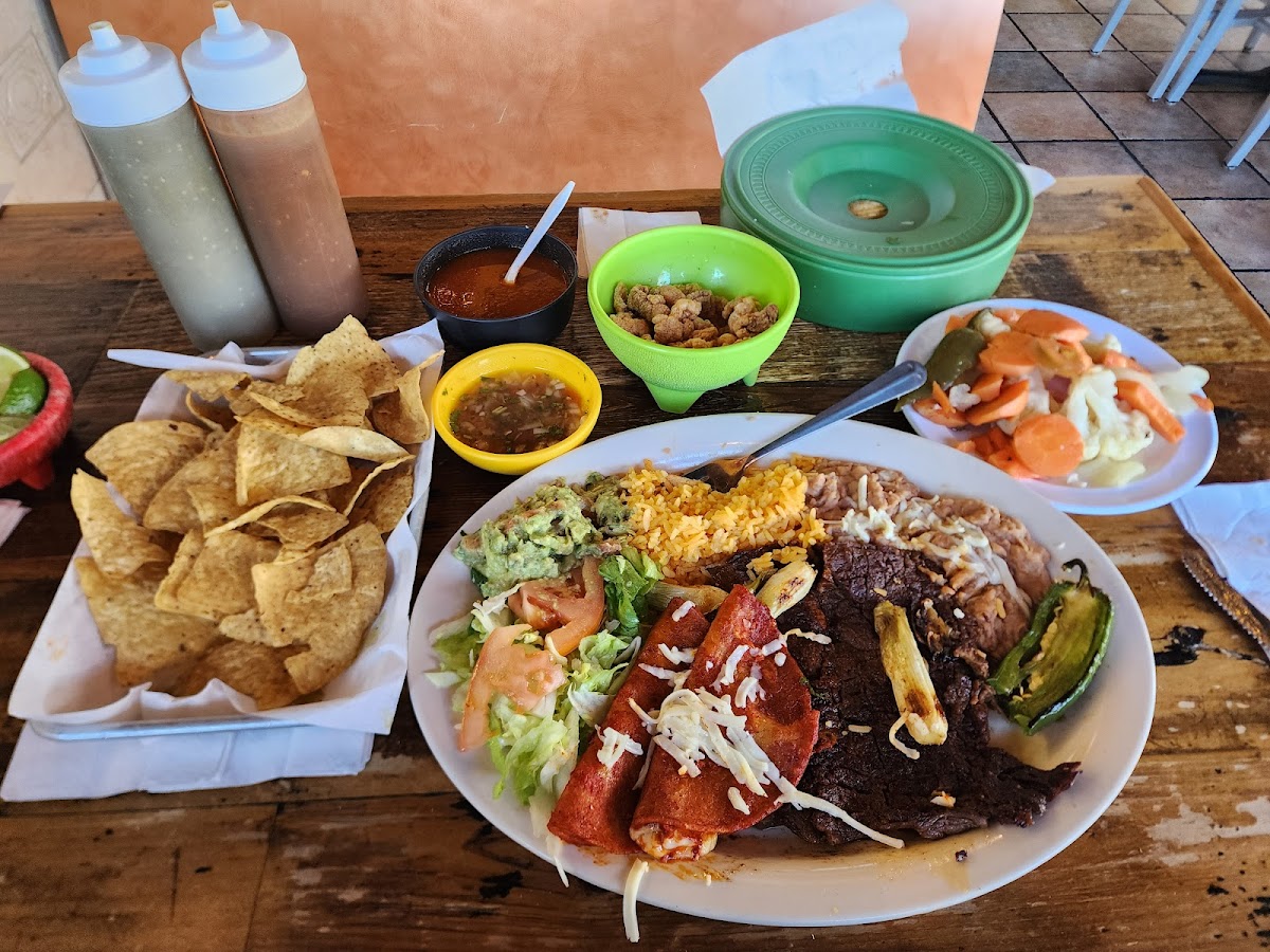 Lucky Burrito Photo 3