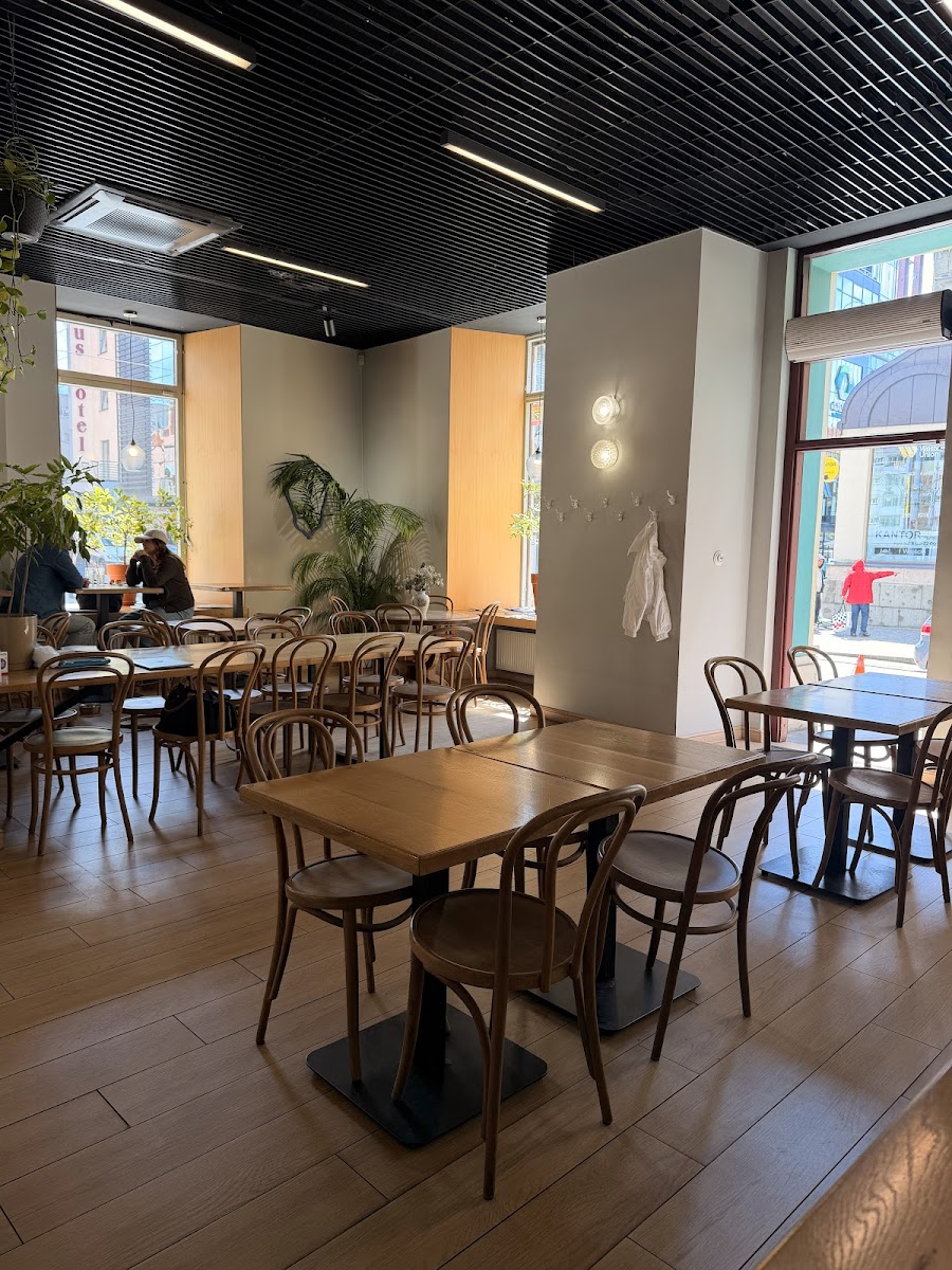 Jolie - Brasserie Cafe Photo 3