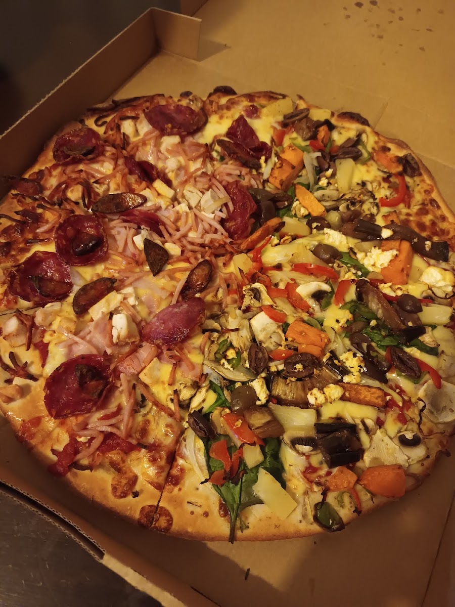 Gordo's Cafe & Pizzeria Photo 3