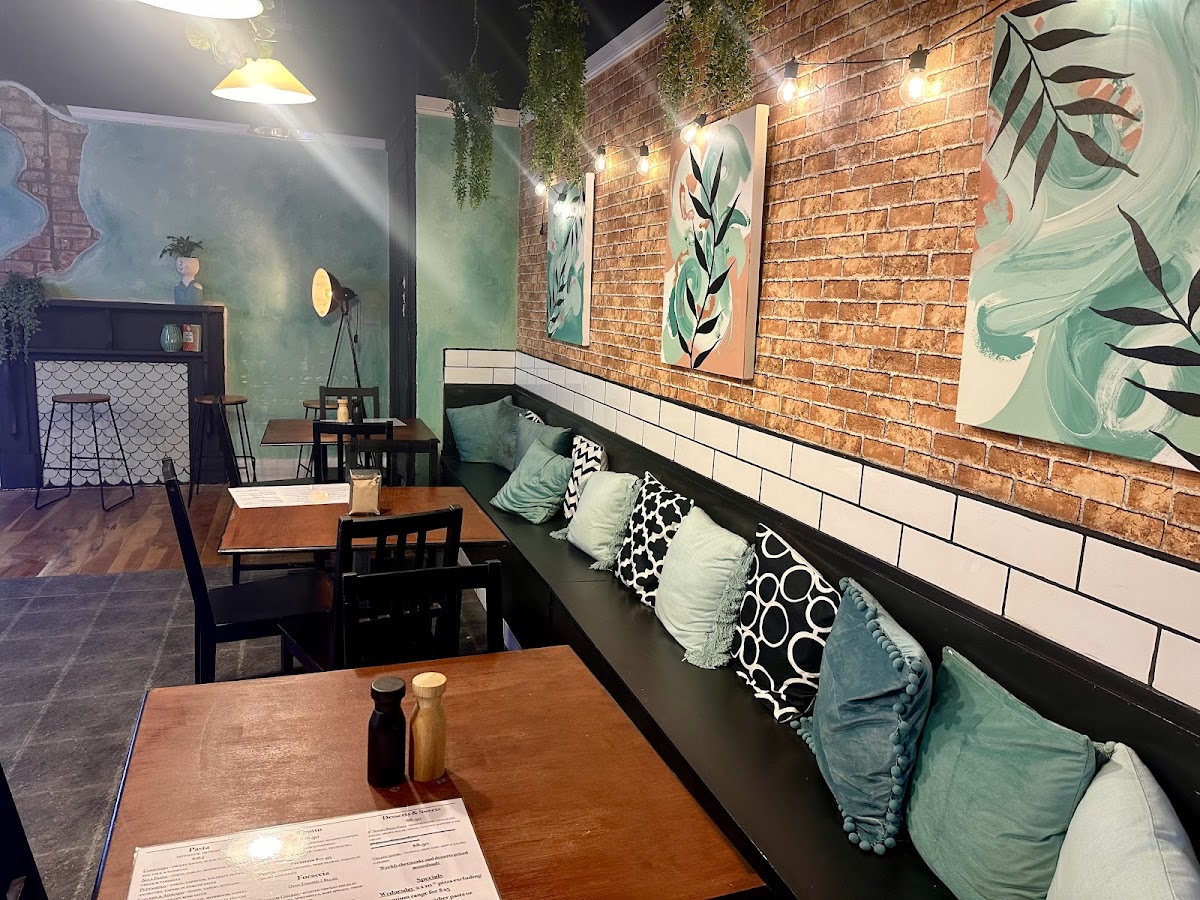 Gordo's Cafe & Pizzeria Photo 4