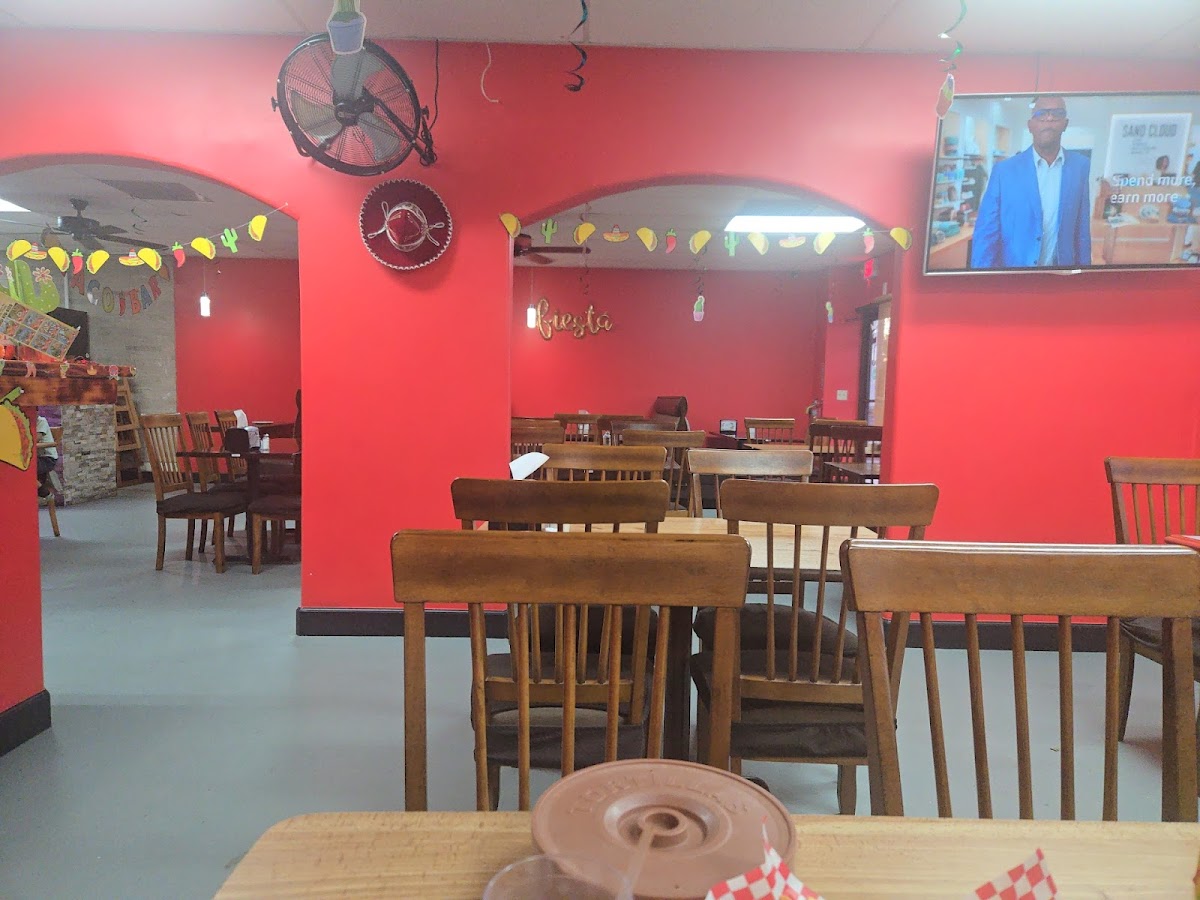 Tacos Los Huaches Mexican restaurant Photo 6