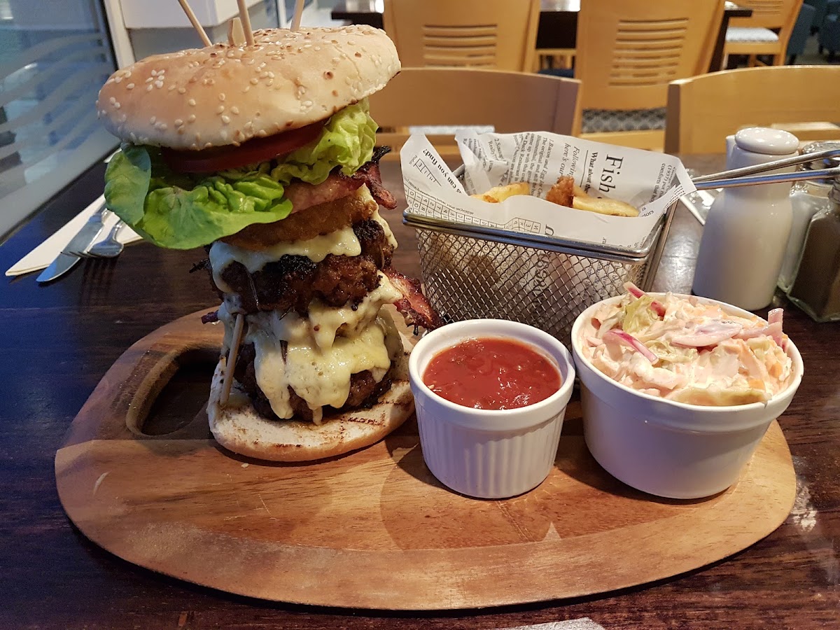 Waterside Bar & Grill Photo 2