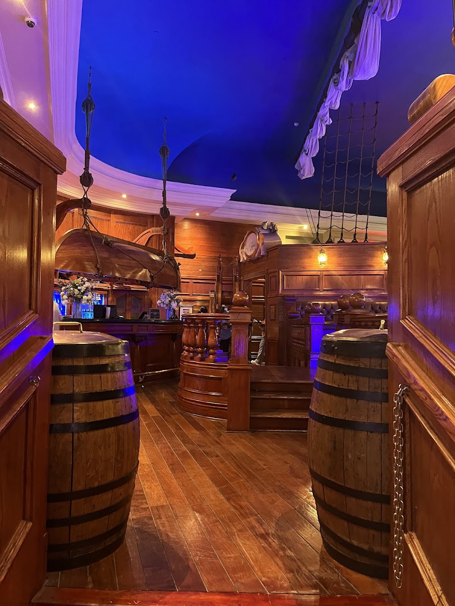 The Quarterdeck Restaurant Photo 3