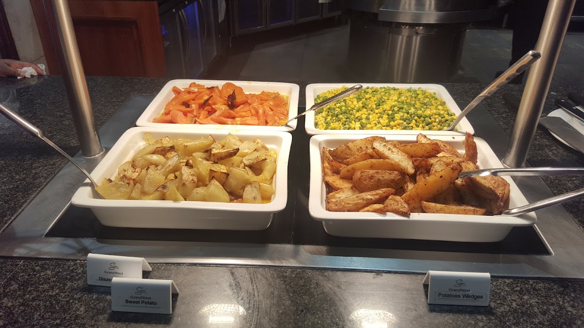 The Quarterdeck Restaurant Photo 8