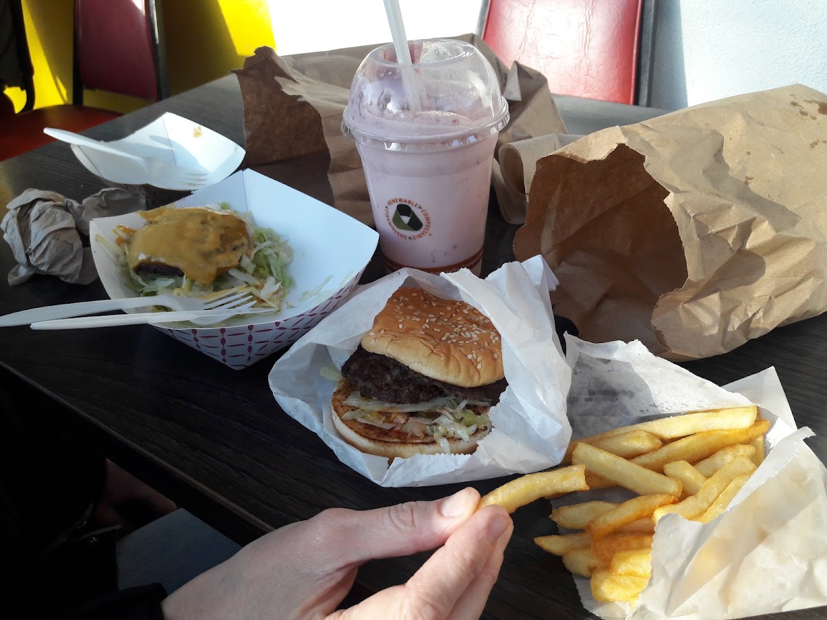 Big Al's Drive In Photo 9