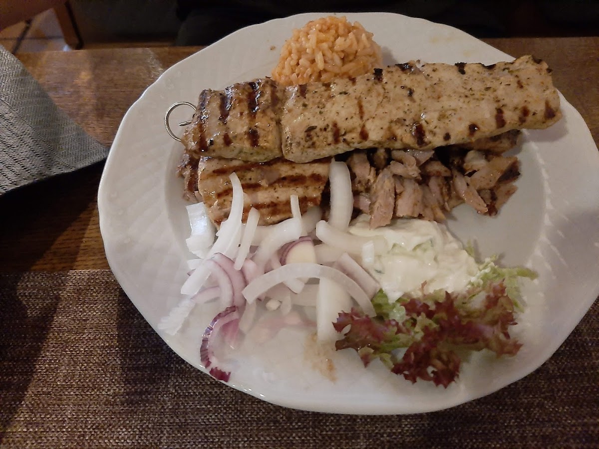 ZORBAS | Griechische Taverne & Restaurant Photo 10