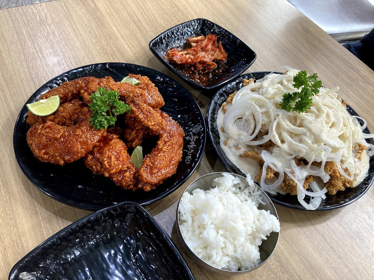 Choongman Chicken Asoke Korean town Photo 3