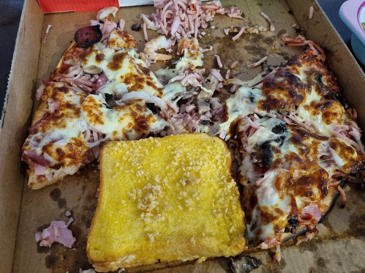 Pronto Pizza & Pasta Photo 7