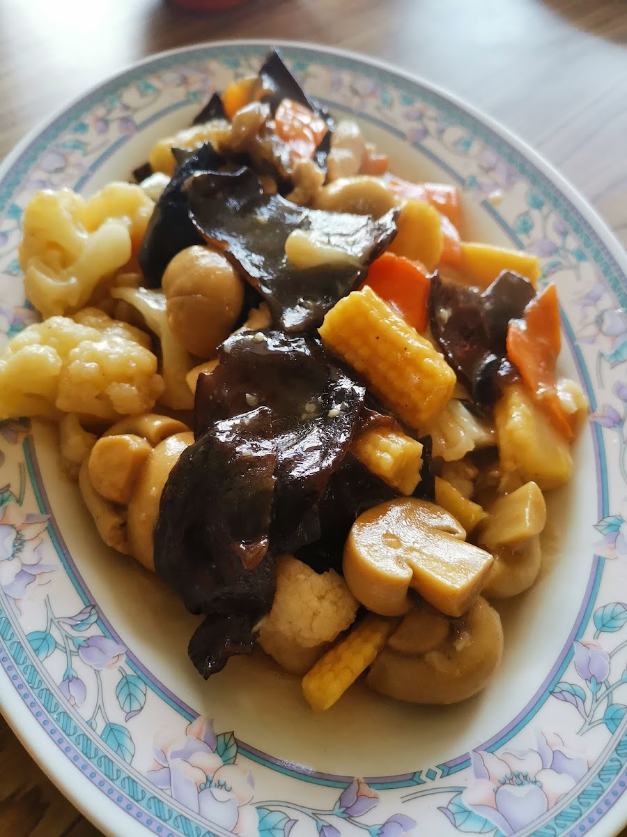 Chuan Hong Restaurant Photo 10