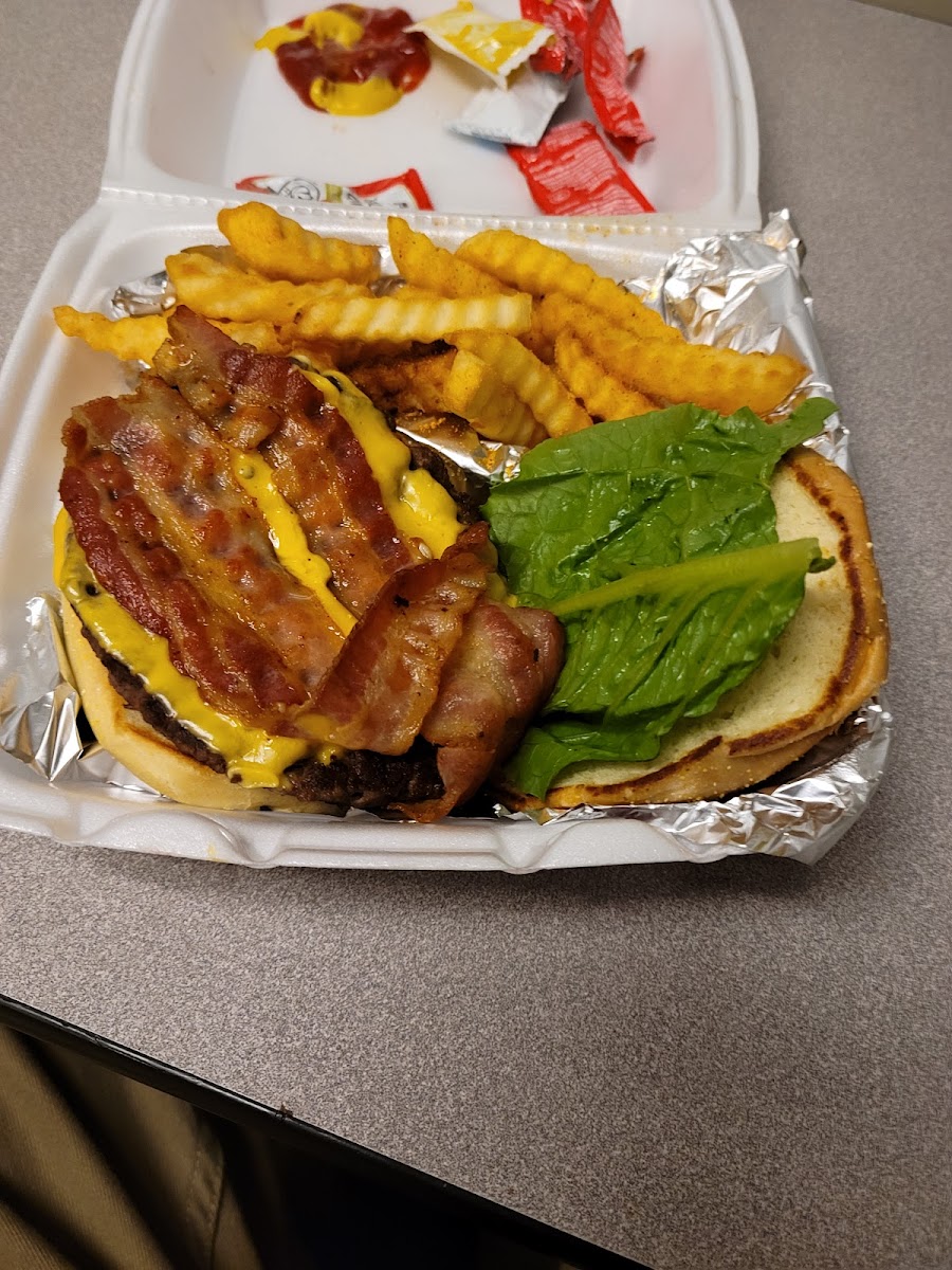 Flatwood Grill Photo 6