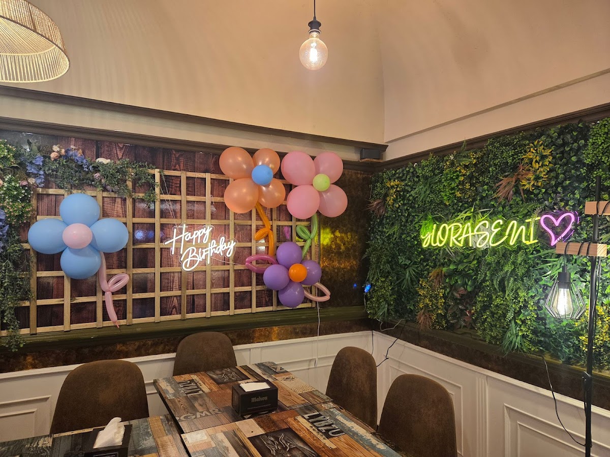 CAFETERÍA GLORASENI