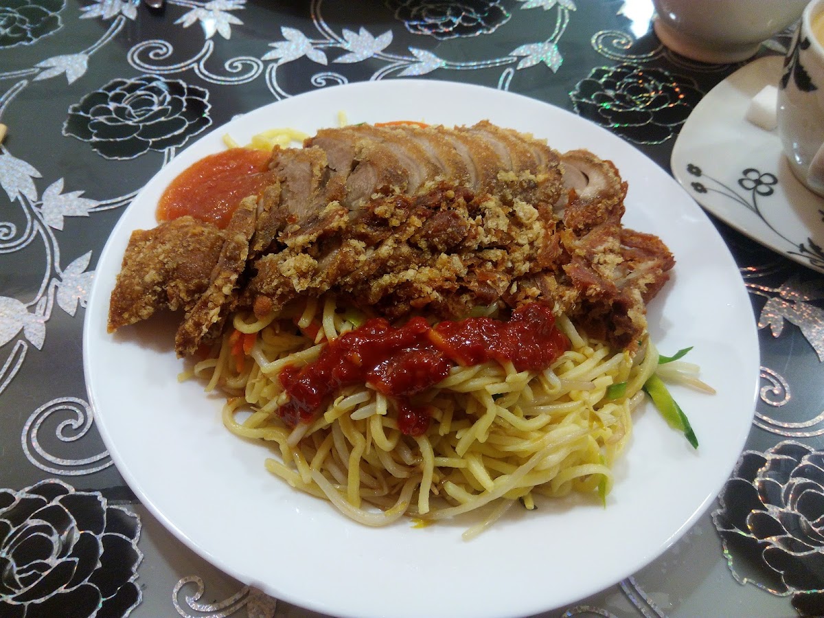 Asia 'Kim Phú' Photo 2