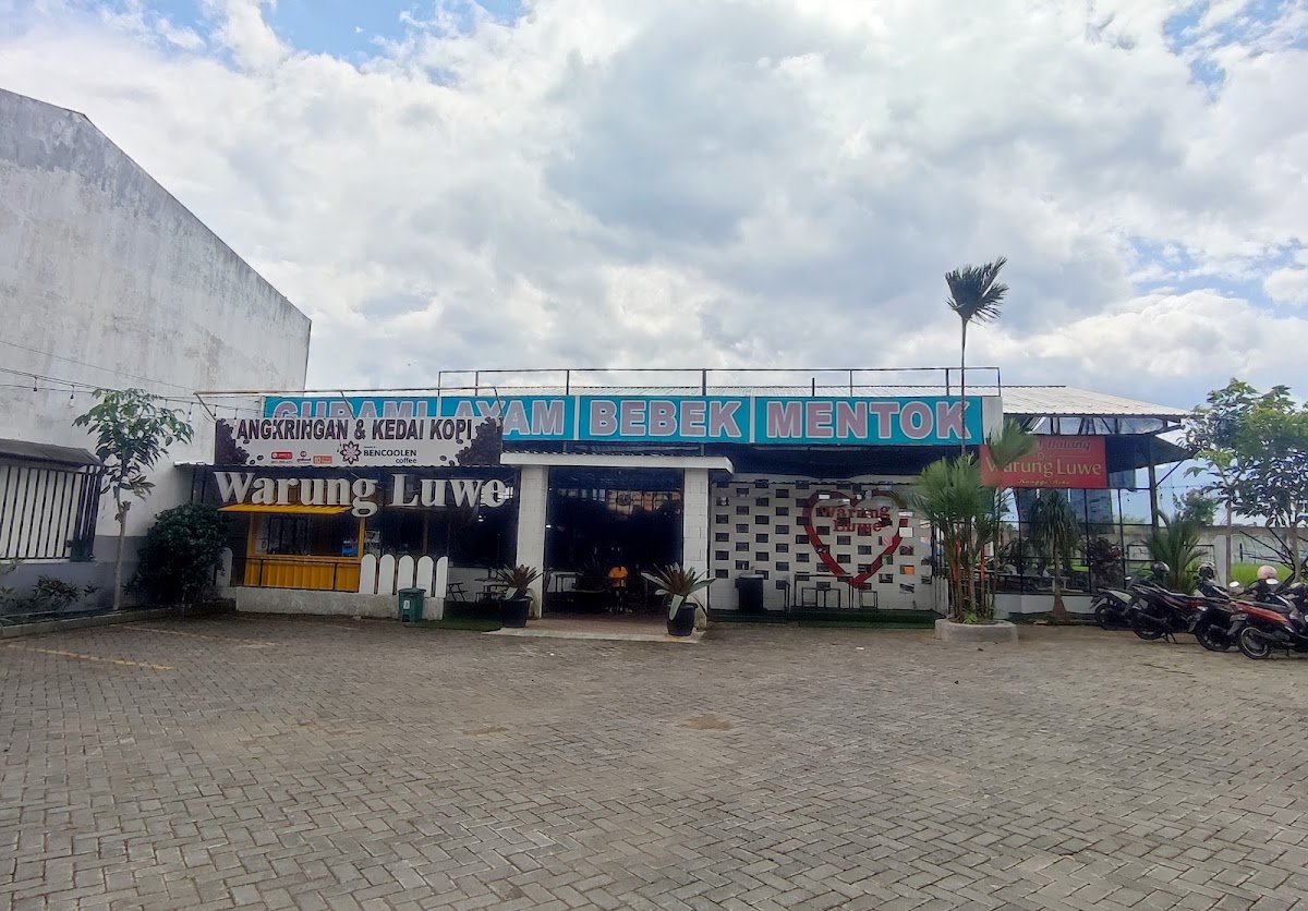Warung Luwe