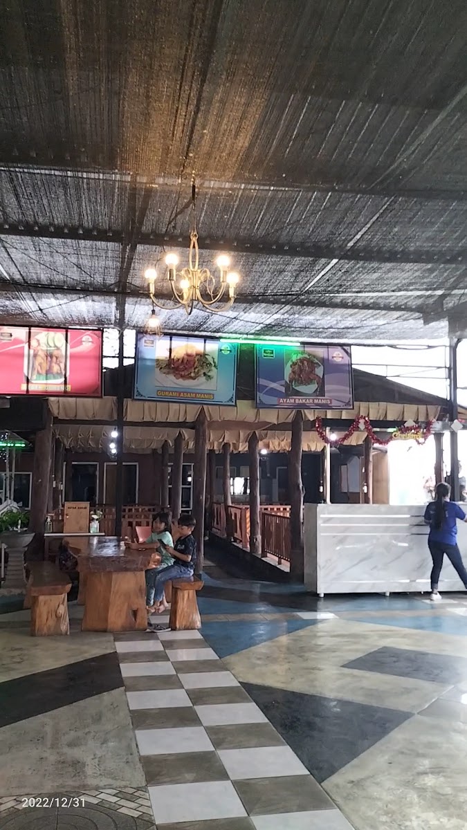 Warung Luwe Photo 2