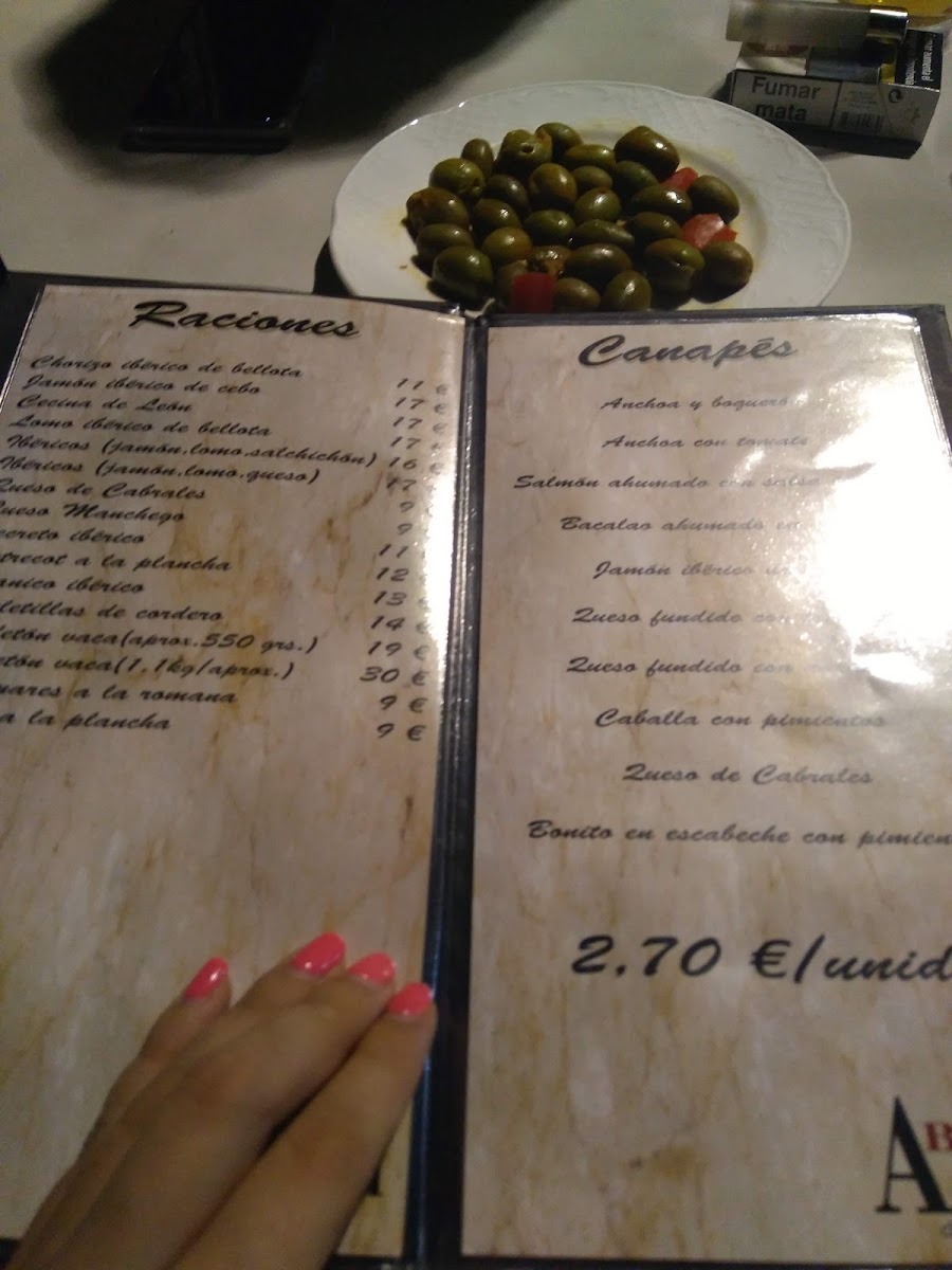 Bodega Amistad Photo Menu 8