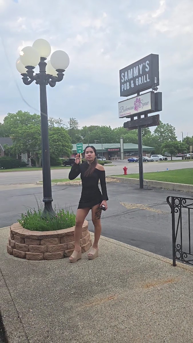 Sammy's Pub & Grill Photo 2