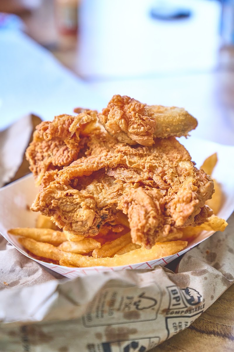 Johnny's Frying Coop Photo 5