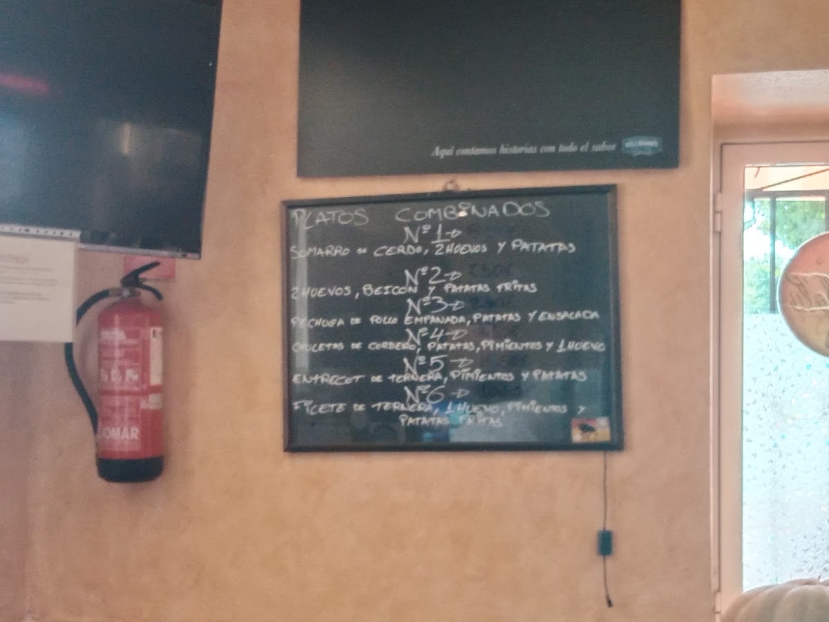 BAR RESTAURANTE SABOYA. Photo Menu 9
