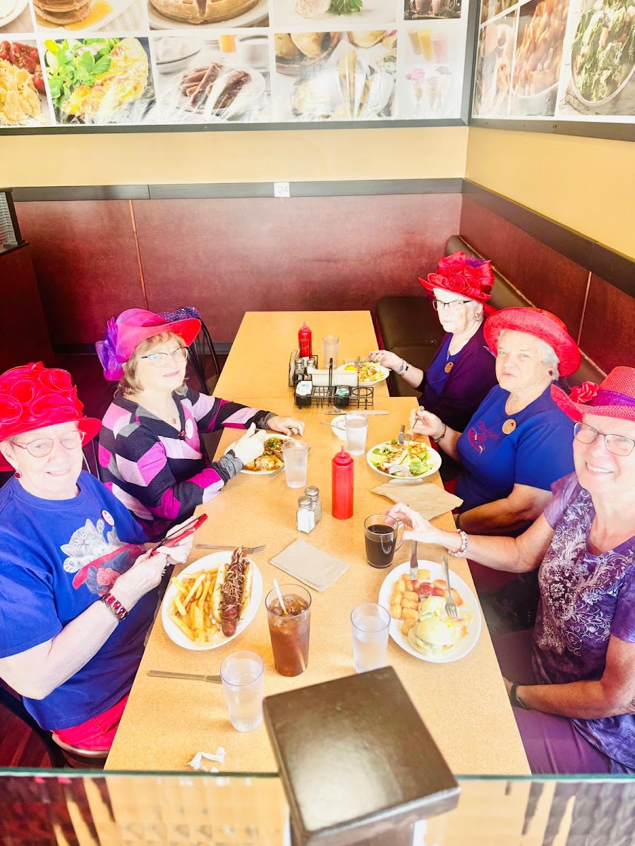 Crispy's Diner Restaurant Photo 6