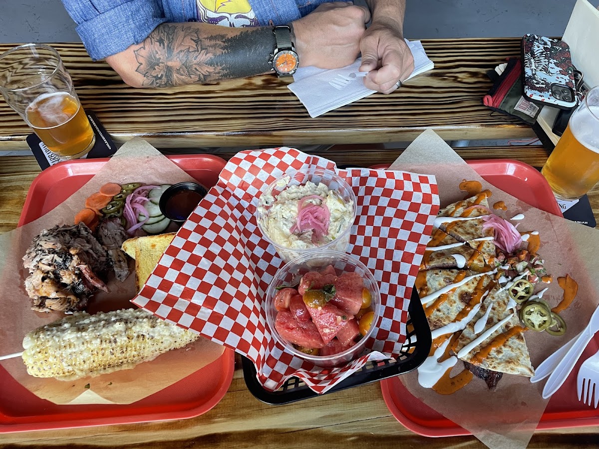 Jokers Barbecue Photo 9