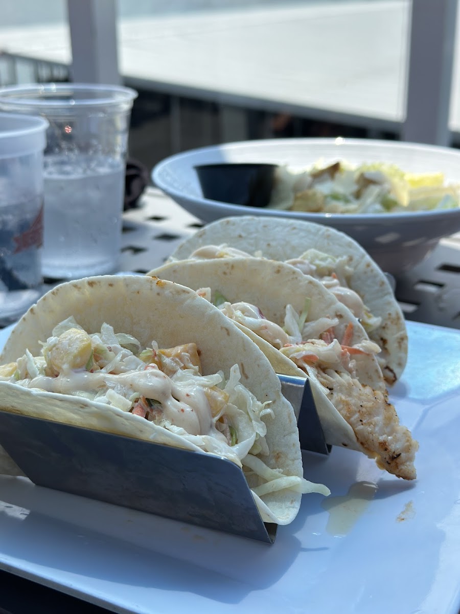 Boathouse Lakeside Bar & Grill Photo 5