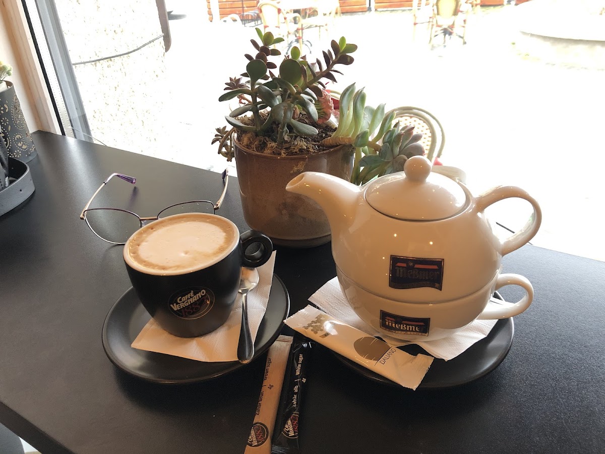 Woof Street Coffee Photo 10