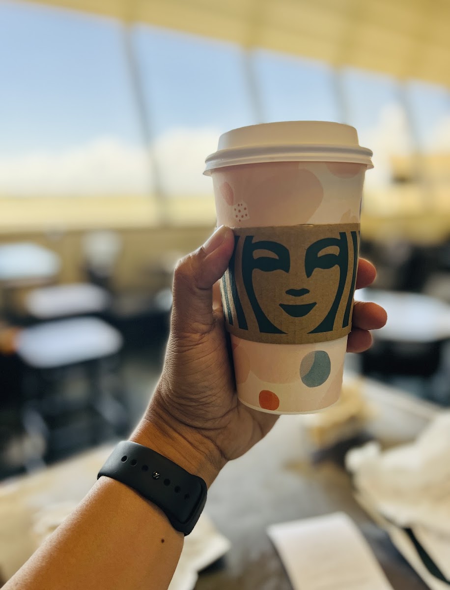 Starbucks NAIA Terminal 1 Photo 9