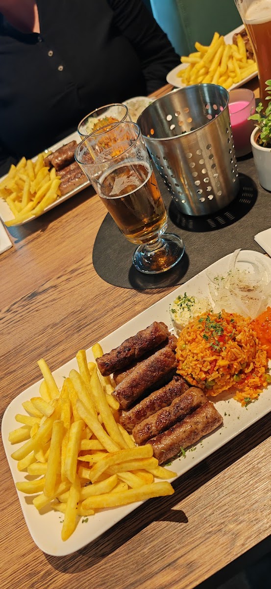 Elio's Grillhouse Photo 9