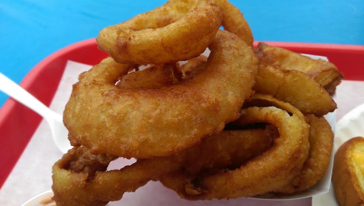 Flo's Luncheonette Photo 7