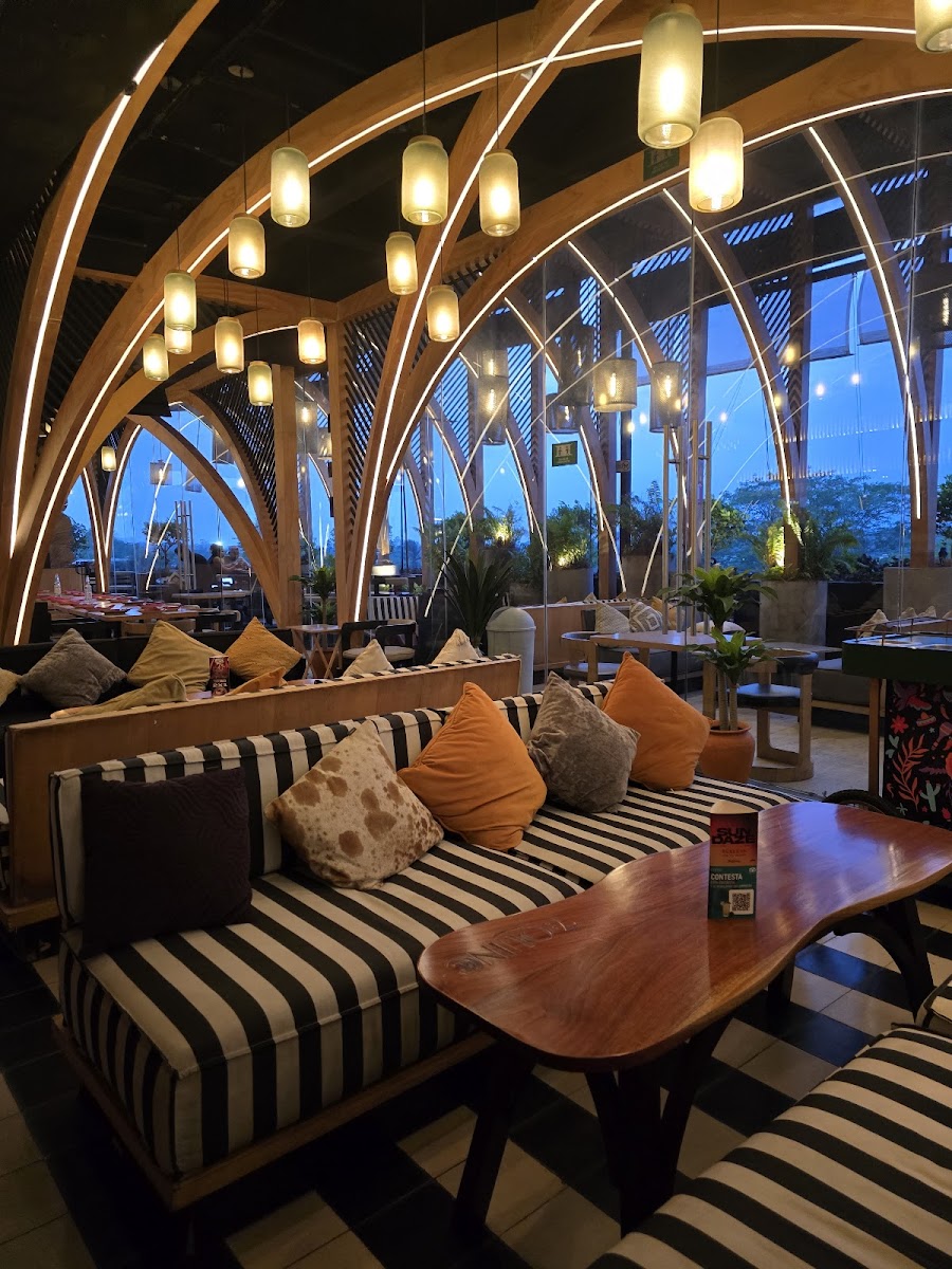 7:Quince | Rooftop Bar & Kitchen Photo 4