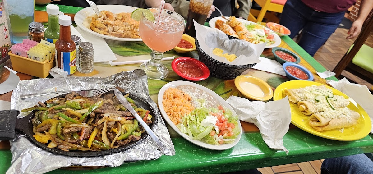 El Picante Photo 10