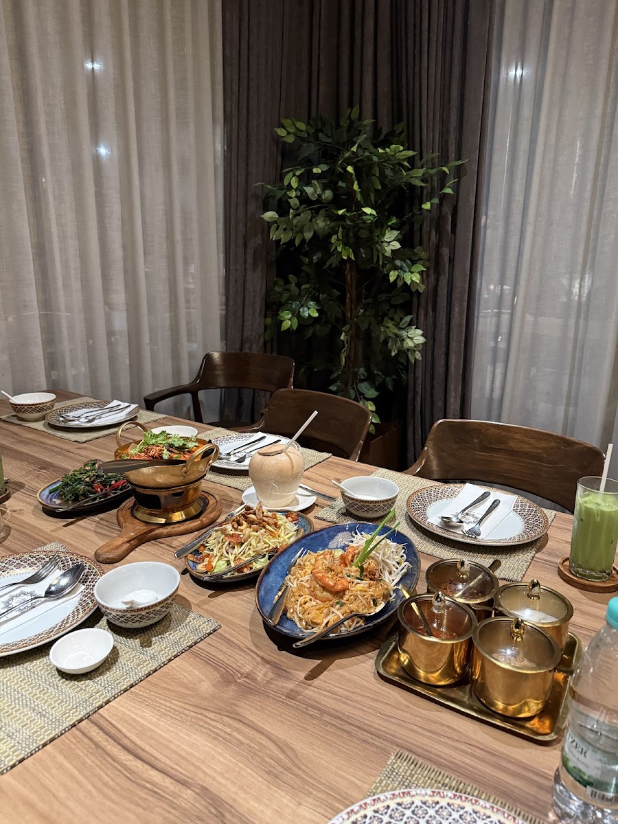 Nok Yung Thai Cuisine Photo 4