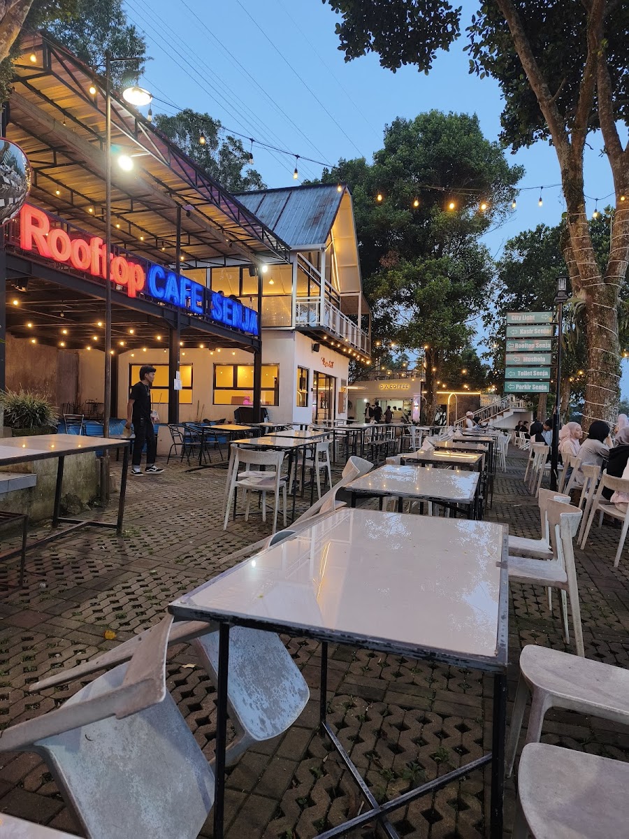 Cafe Senja Photo 3