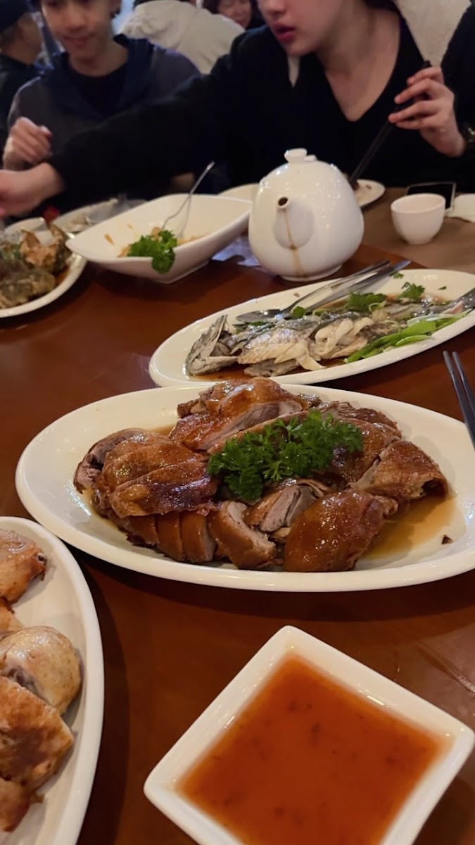 Causeway Bay Seafood Restaurant Photo 2