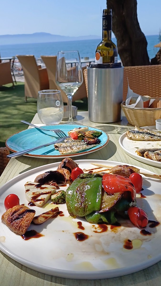Kyano beach restaurant Photo 2