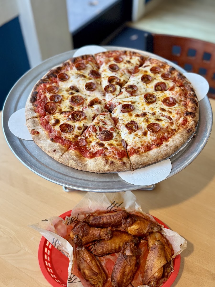 Fin City Pizza Photo 9