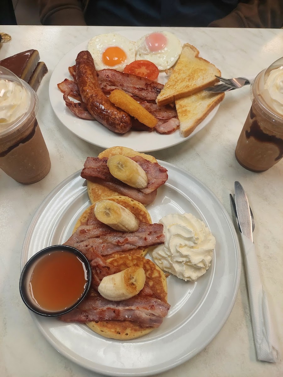 Bakehouse Cafe Grill and Roast Photo 4