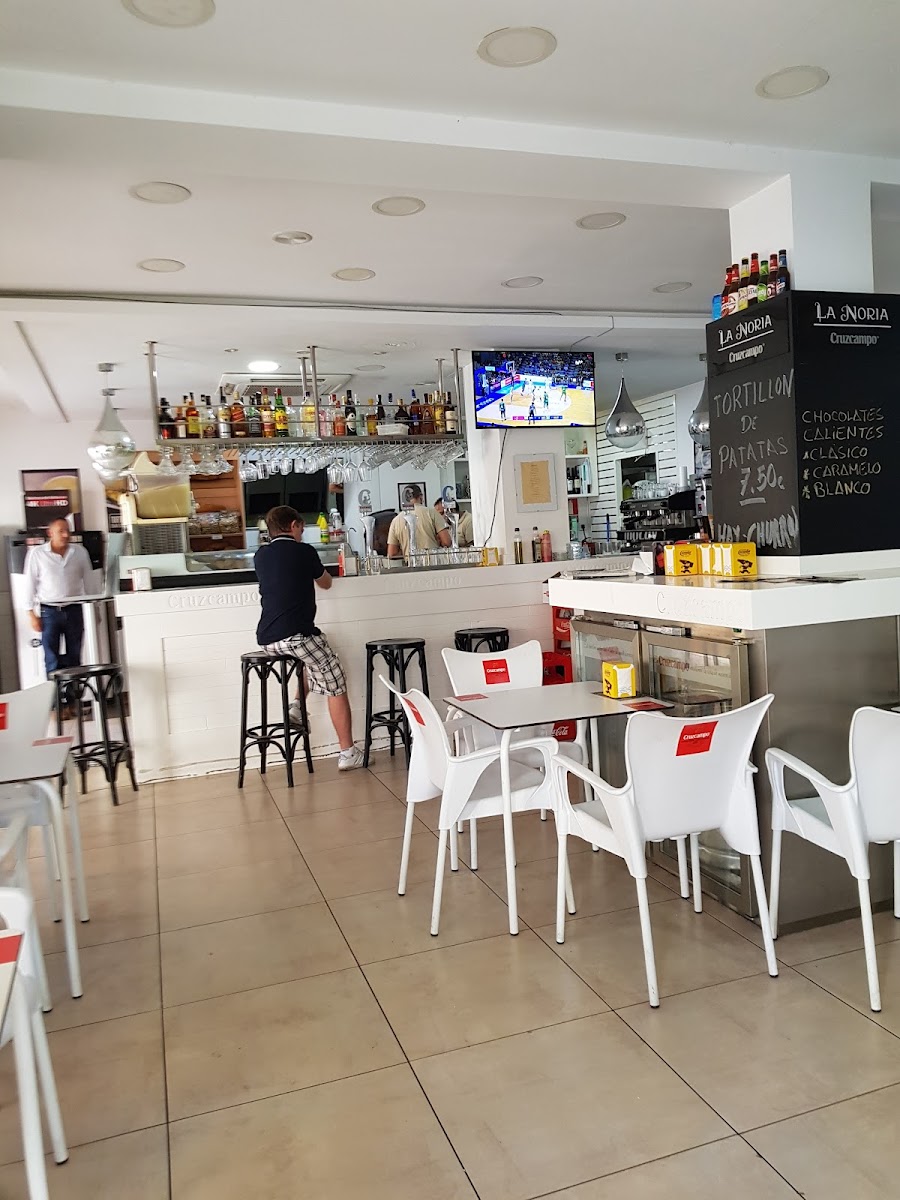 Bar restaurante La Noria Photo 3