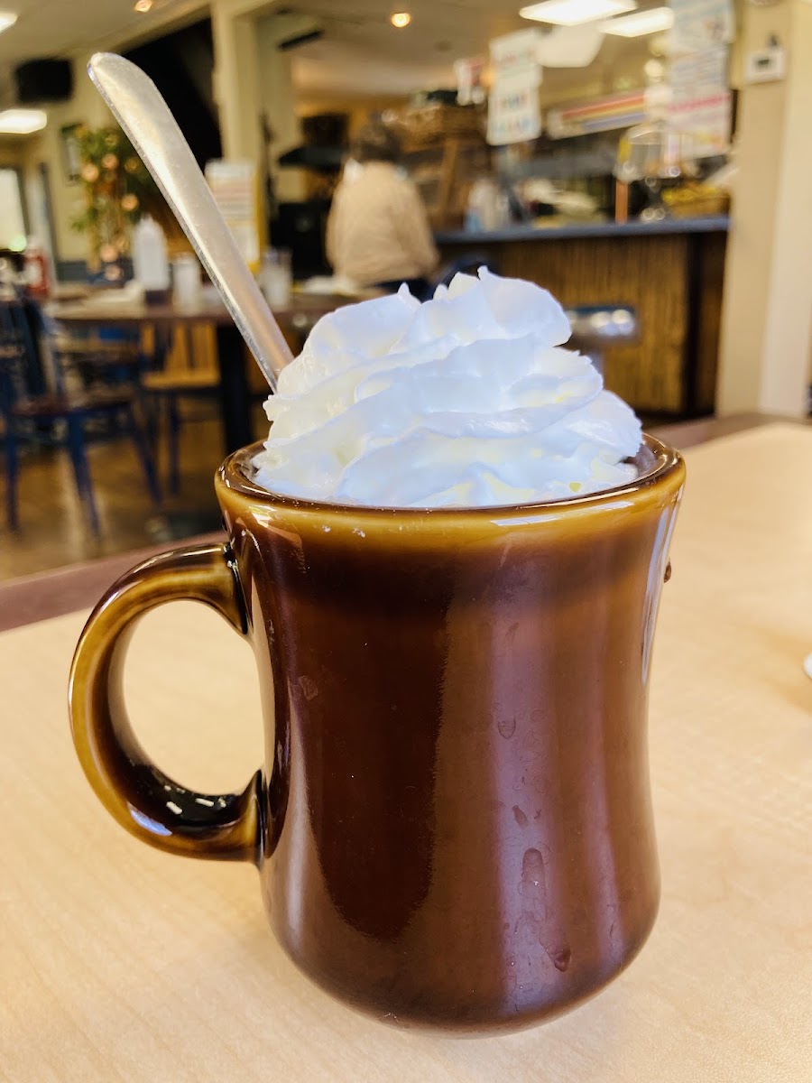 Four Corners Luncheonette Photo 10