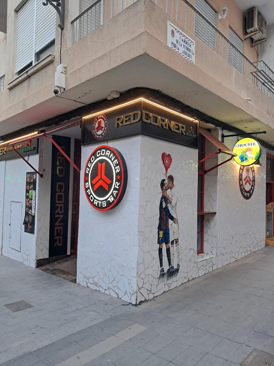 Red Corner Sports Bar Photo 3