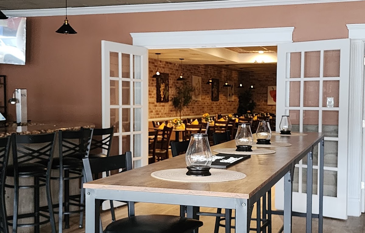 Jeanine's American Bistro