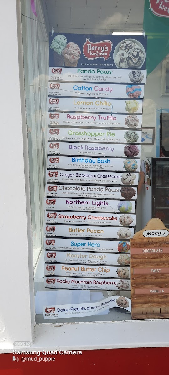 Mong's Ice Cream Photo Menu 1