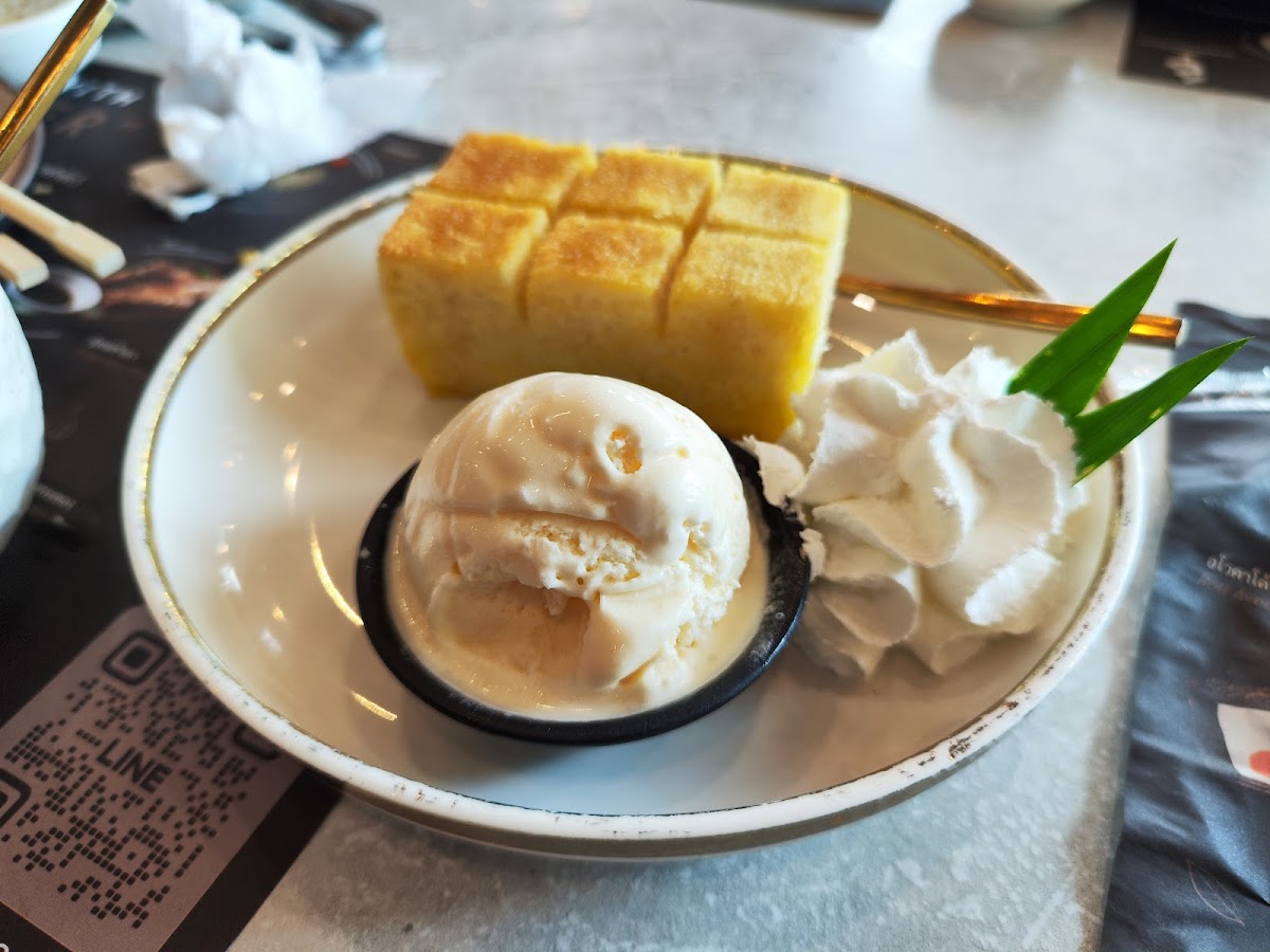 PAPPER International Buffet Photo 10