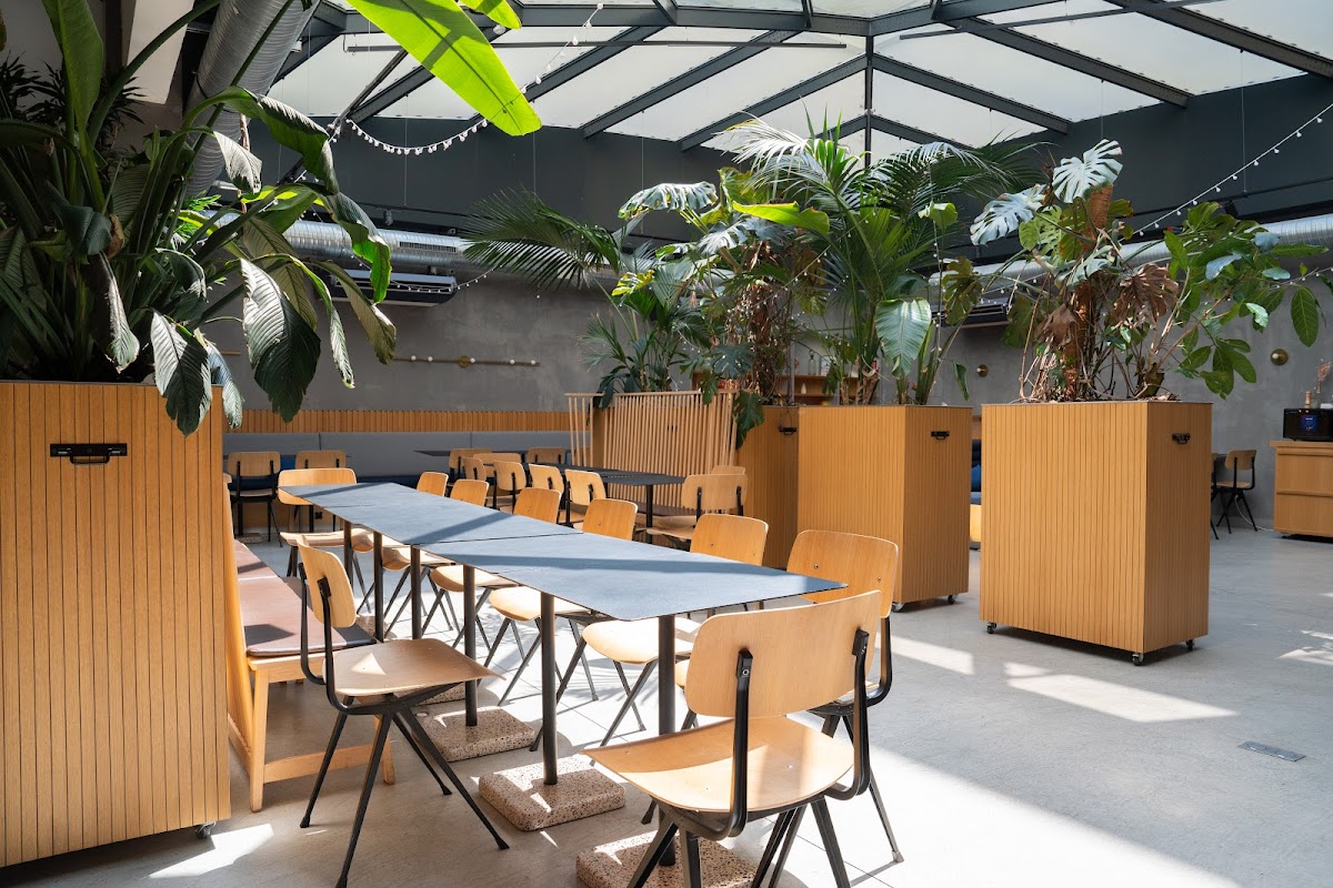 Le Café Enchanté
