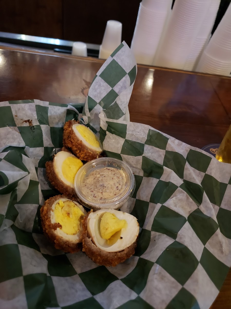 Lucky Irish Pub and Grill Photo 10