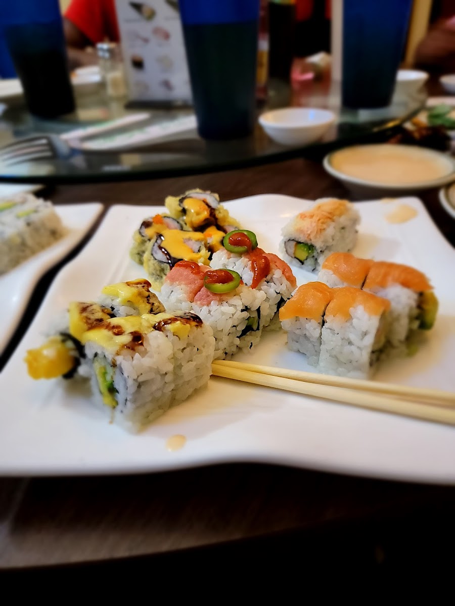Osaka Sushi & Hibachi Photo 10