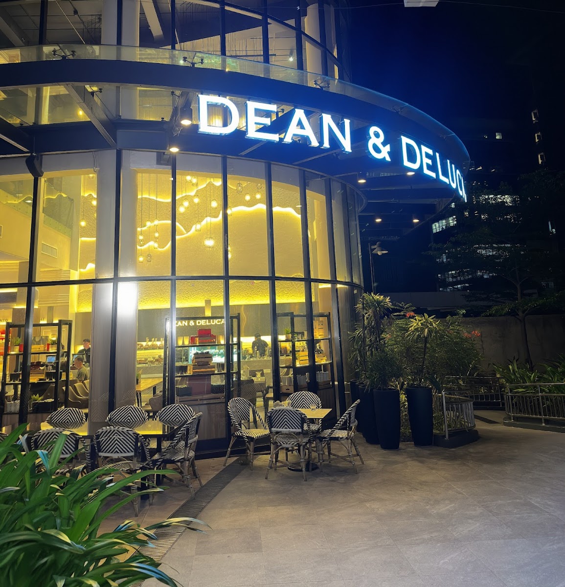 Dean & Deluca Photo 1
