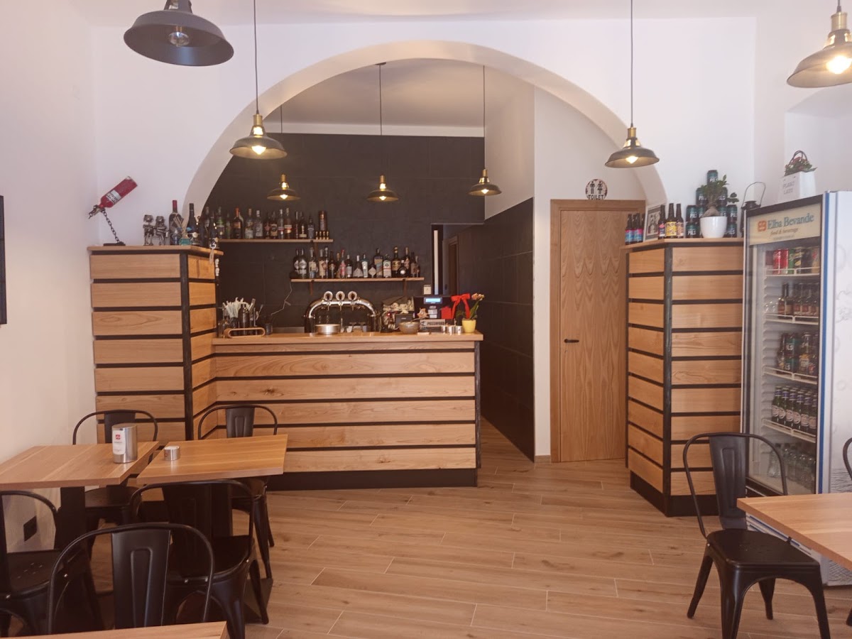 A putia wine bar paninoteca birreria