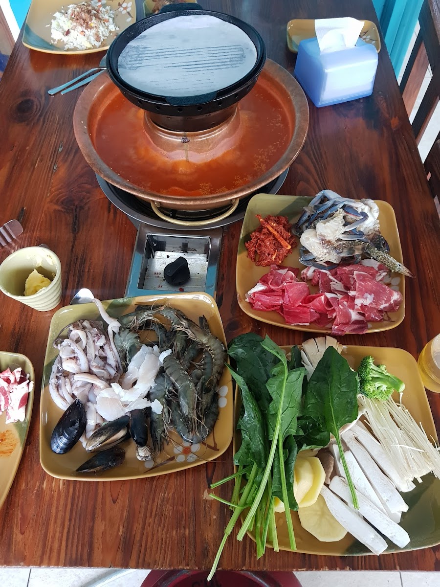 The Khan Mongolian Restaurant Halal Buffet BBQ Steamboat Photo 7